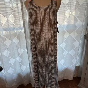Secret Treasures Gray and Pink Striped Sleeveless Maxi Dress